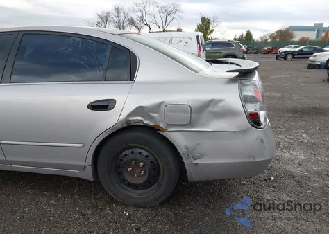 2005 Nissan Altima 2.5 S из США, поврежденный, VIN 1N4AL11DX5N915859